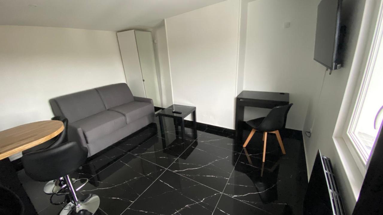 Bella Vita - Studio Tout Equipe - Tv Netflix - Centre Ville 100M- Gare 50M - Basilique 200M Lisieux Exterior foto